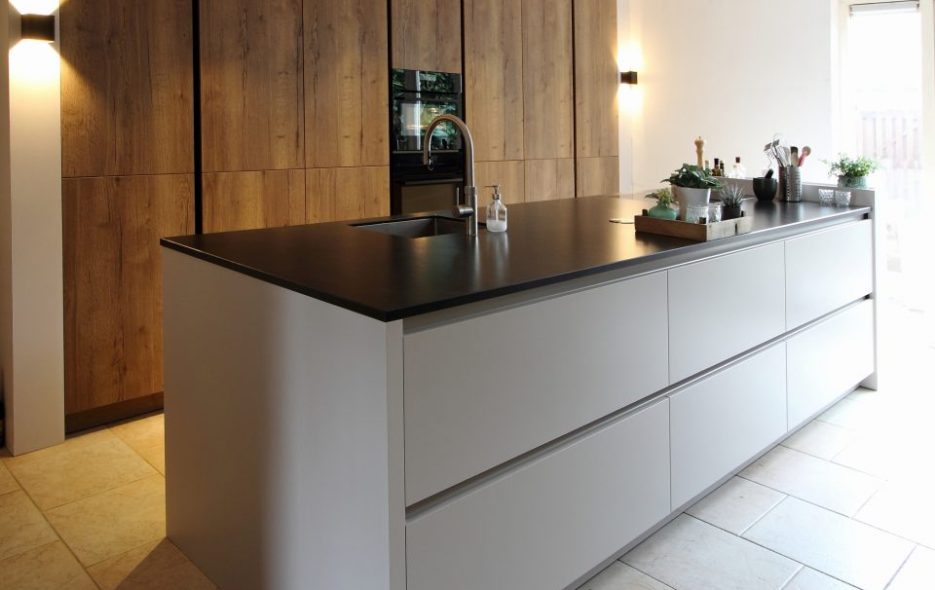 sized_1000KBMontis-IMG_7236-vierkant-2-960x960